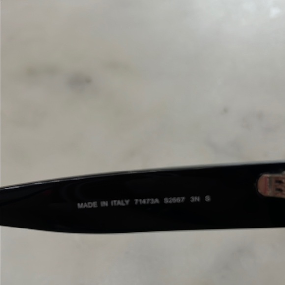 Chanel Black Sunglasses - Picture 4 of 5